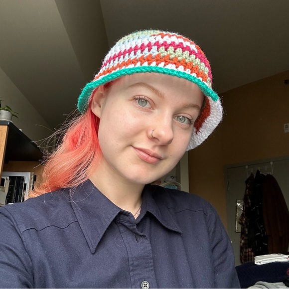 🔅2/$20🔅 Handmade Crochet Bucket Hat - Picture 2 of 5